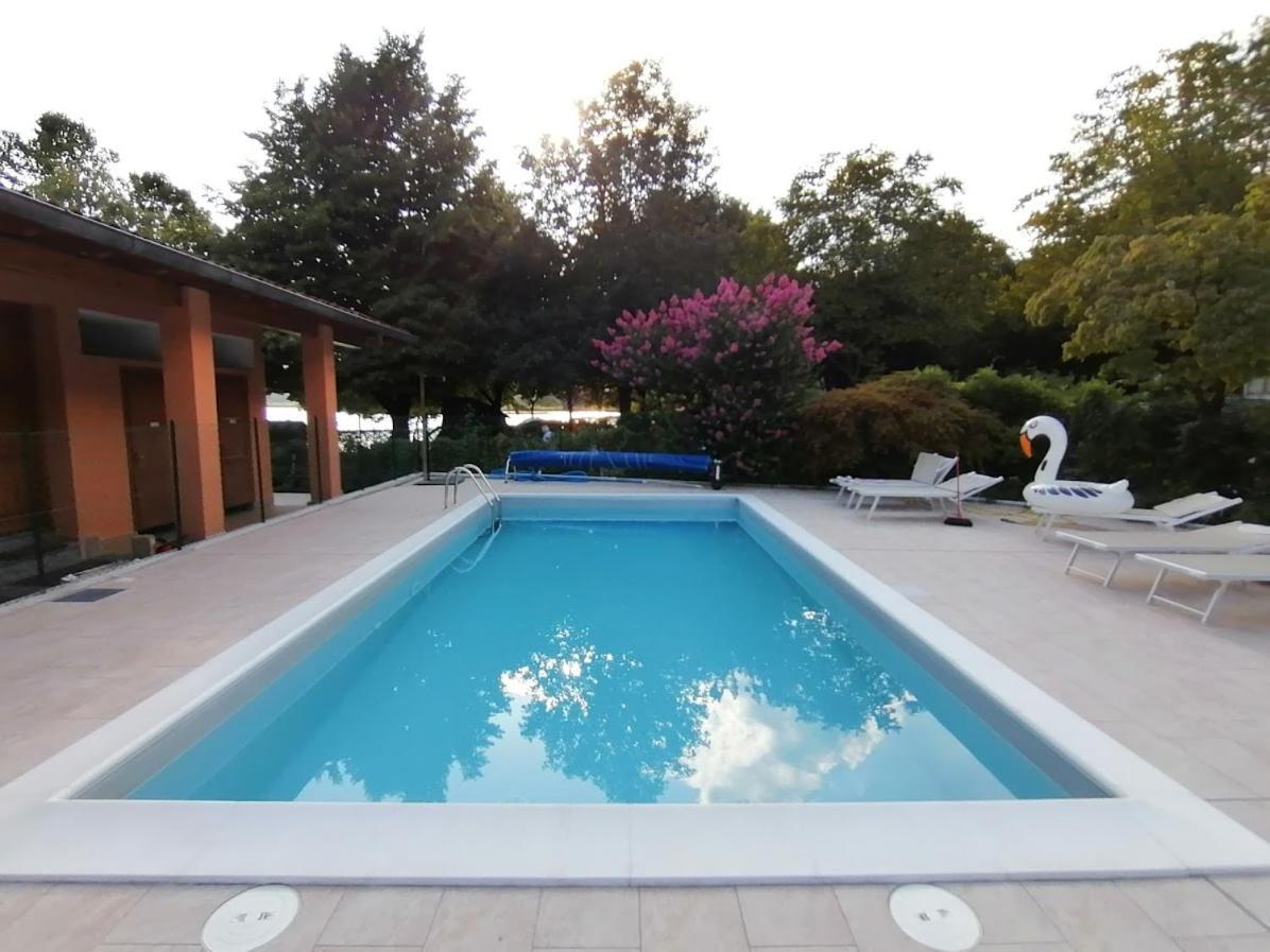 Villaggio Turistico Il Lago Dorato Carlazzo Zewnętrze zdjęcie